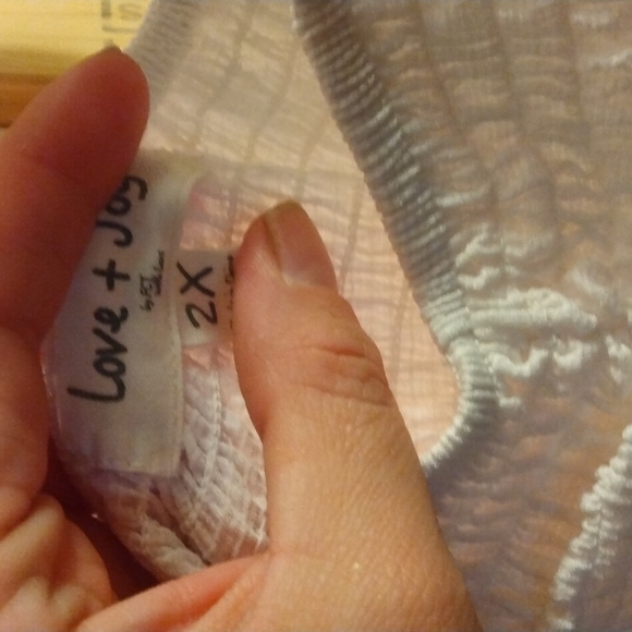 white wemons summer top - Picture 3 of 3